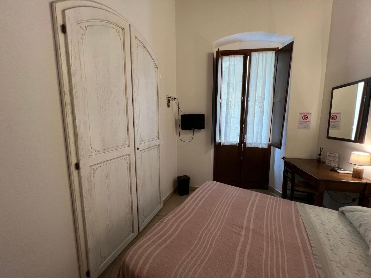 Caralis Holiday Cagliari Bagian luar foto