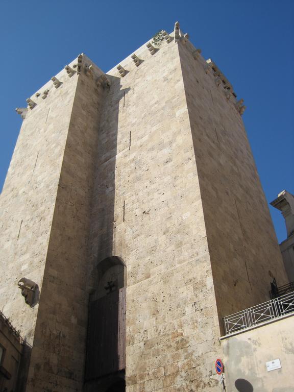 Caralis Holiday Cagliari Bagian luar foto