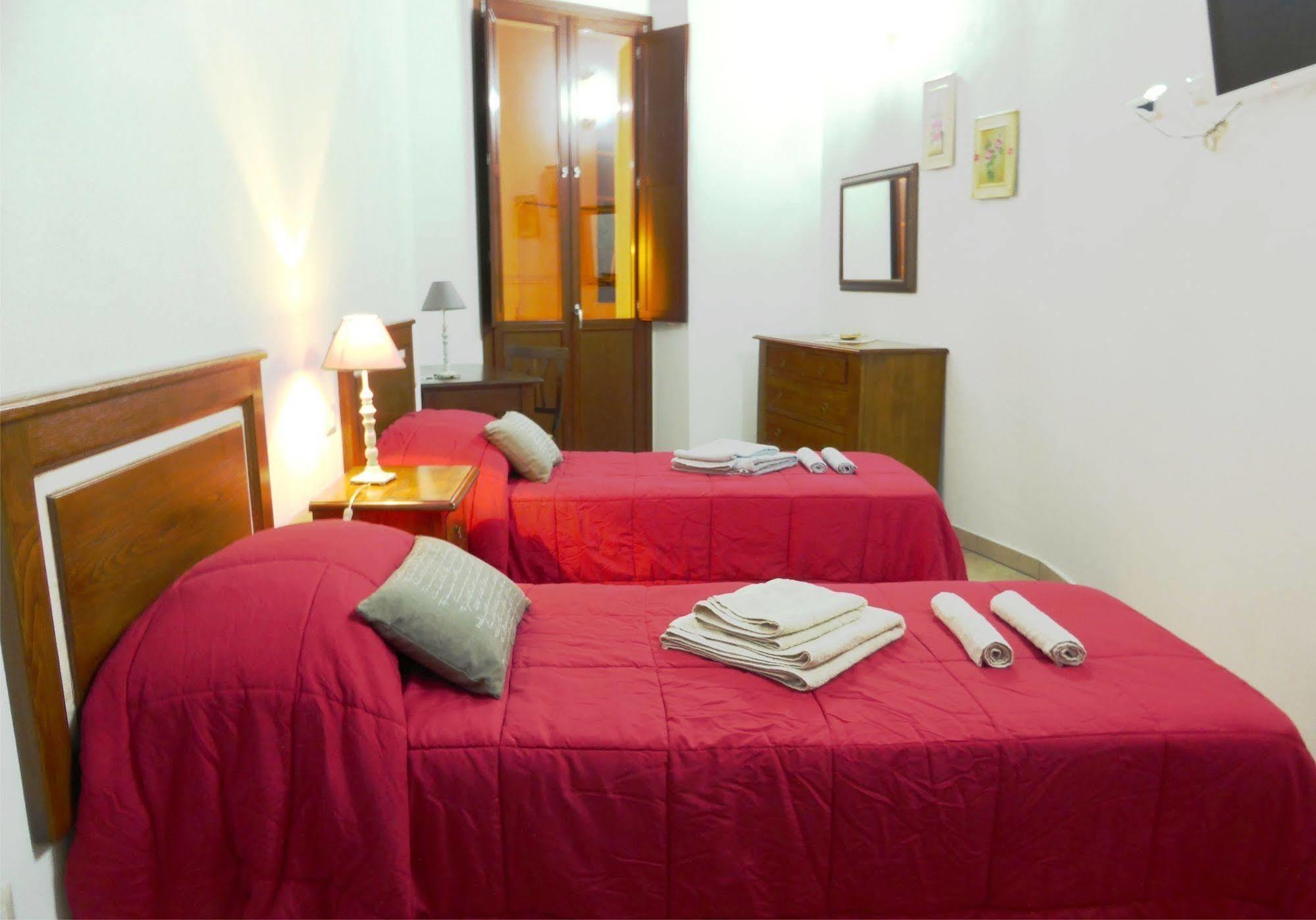 Caralis Holiday Cagliari Bagian luar foto